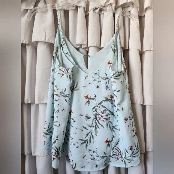 Women's Camisole Light Blue Top Size Medium - Picture 3 of 4